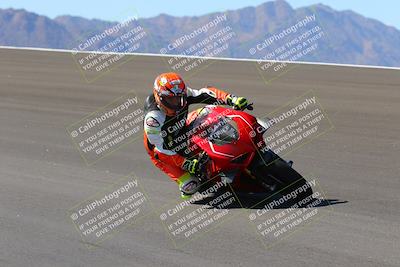 media/Oct-09-2022-SoCal Trackdays (Sun) [[95640aeeb6]]/Bowl (1015am)/